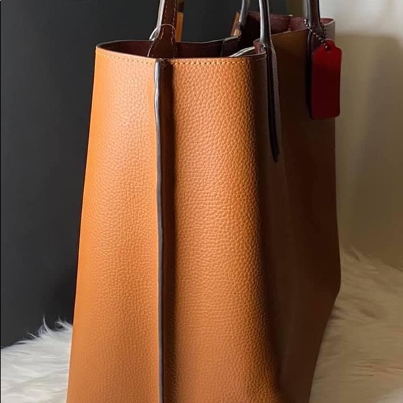 🇨🇦 SOLD!! 🔆BRAND NEW🔆 Coach Willow Tote - Picture 4 of 14